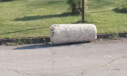 Il cippo della via Postumia a S.Lucia. Era lì da 2.147 anni